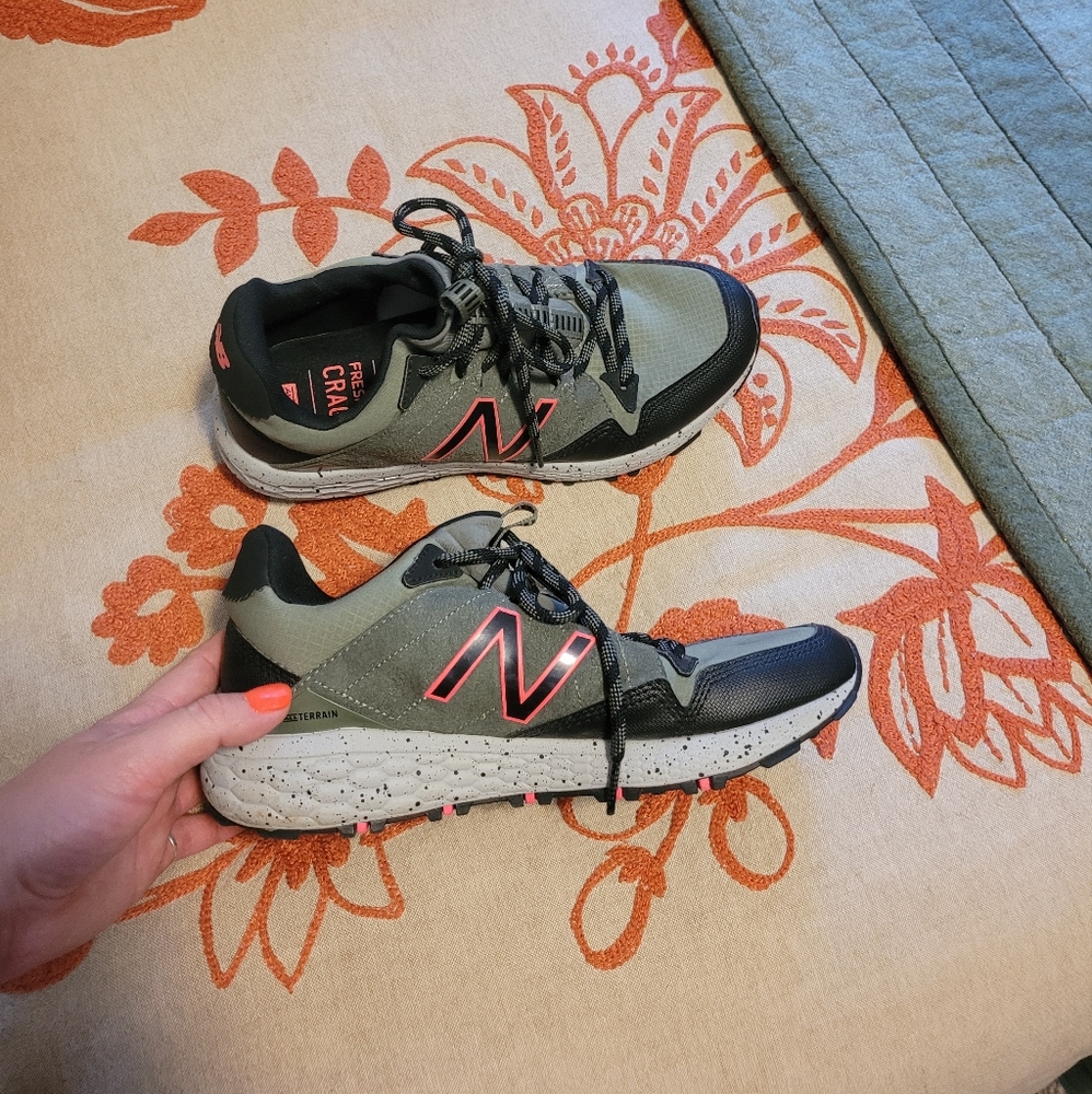 New Balance Tennis Shoes